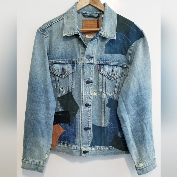 LEVI'S Levi Strauss & Co. Vintage Relaxed Trucker Jacket Distressed Patchwork - Picture 4 of 16